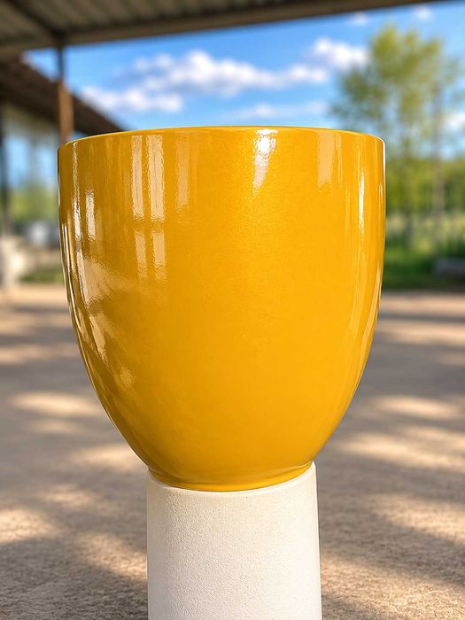 Ghivece si jardiniere premium din fibra de sticla - 60x60 si 80x80, culoare customizabila