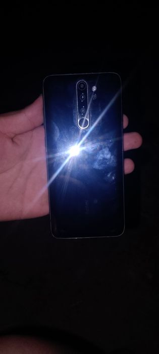 Redmi note 8 pro 6+6 /64 xolati idial aybi sin sir singan ekranda dogʻ