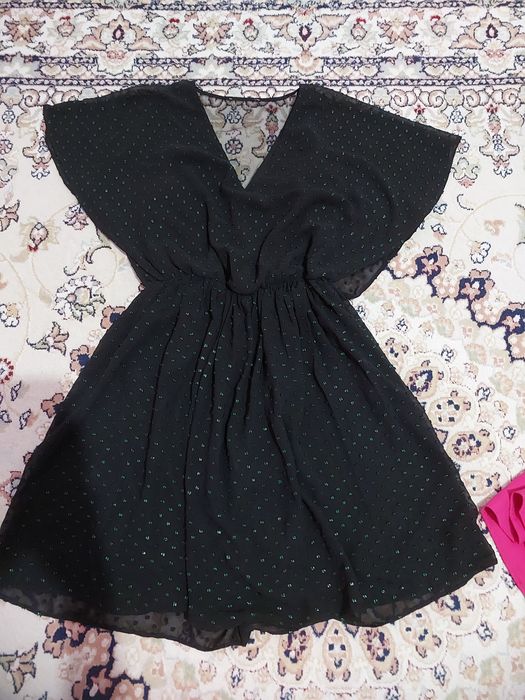 Продам платьев б/у