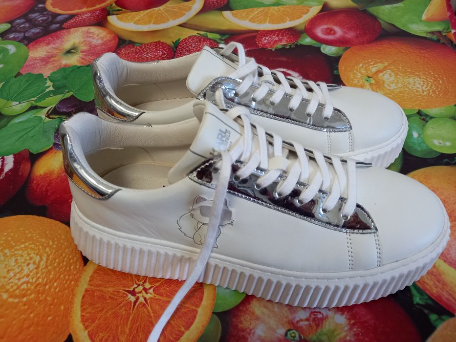 Adidasi de vânzare KARLA LEGENDA