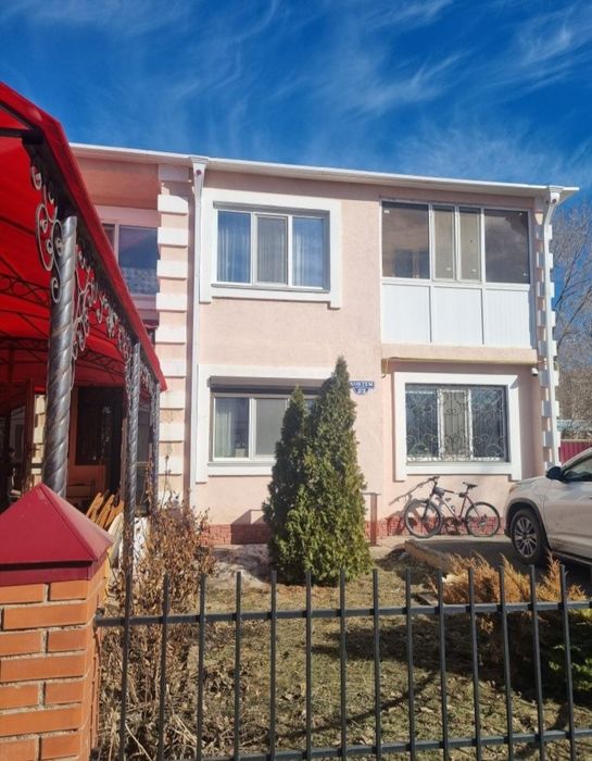 Продам коттедж в городе Аксай ЗКО.