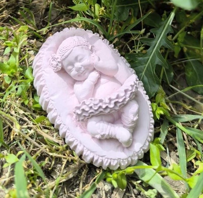 Гипсови фигурки по поръчка