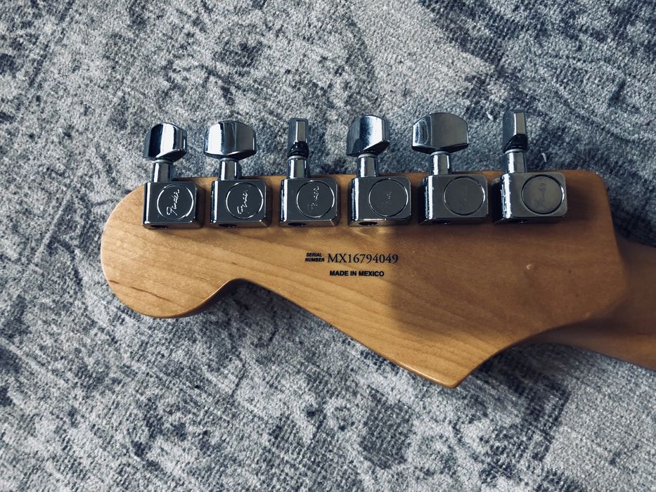 Fender Stratocaster Player series