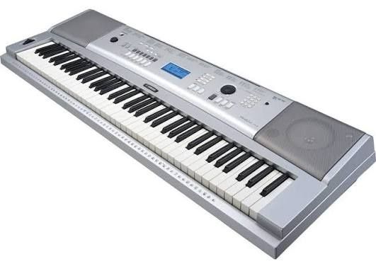 Синтезатор Yamaha DGX-220
