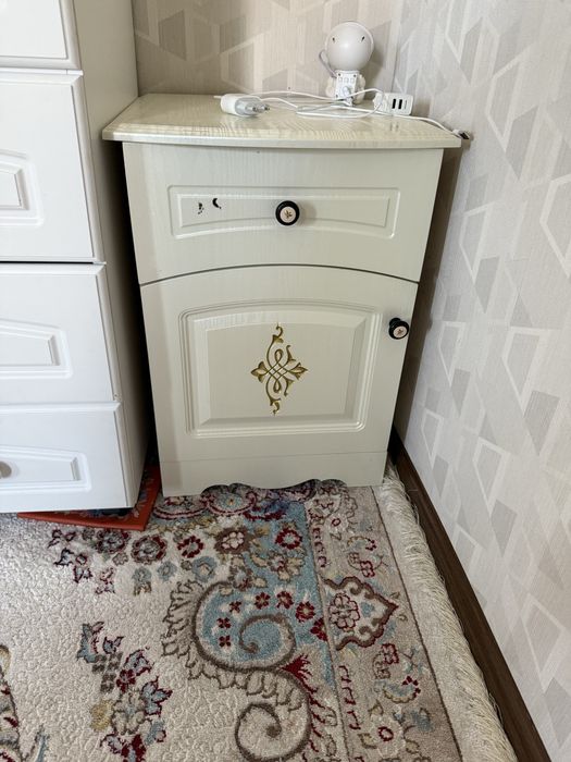 Продам Спальный гарнитур. Полный комплект