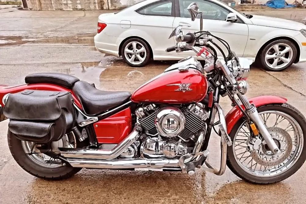 Vând Yamaha V-star 650 - 2007