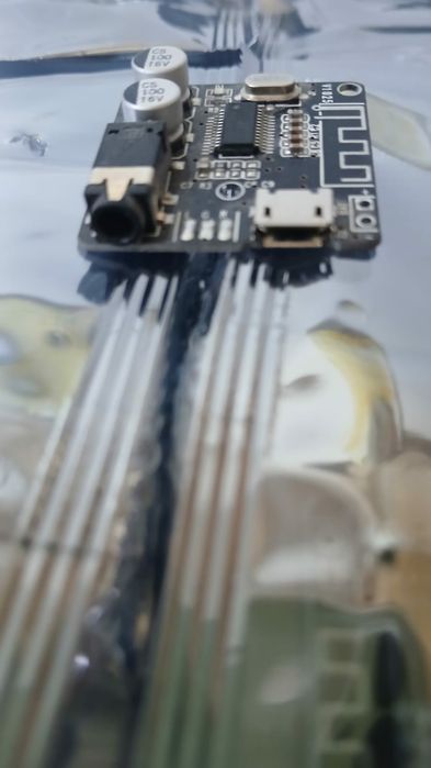 Bluetooth 5.0. Universal