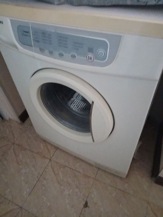 Всё срочно продаётся, отдельно!