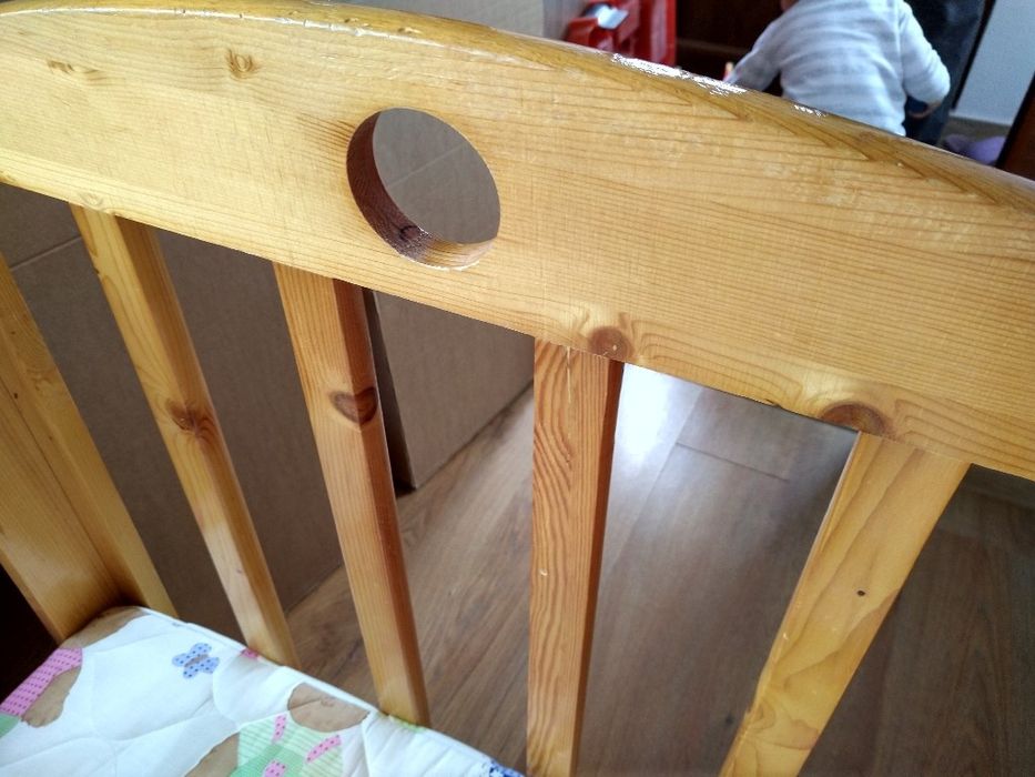 Дървено легло с опция (люлка)размер без матрак 70/140см