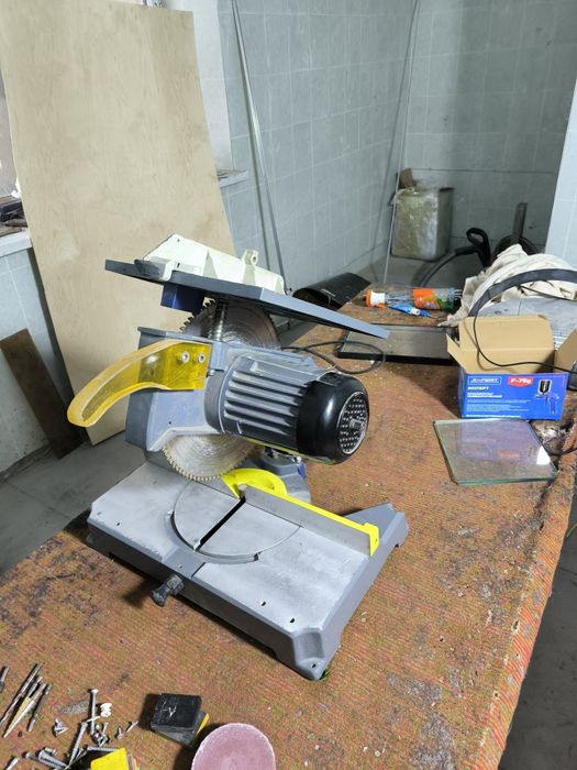 Торцовка углорез турецкий профессиональный.