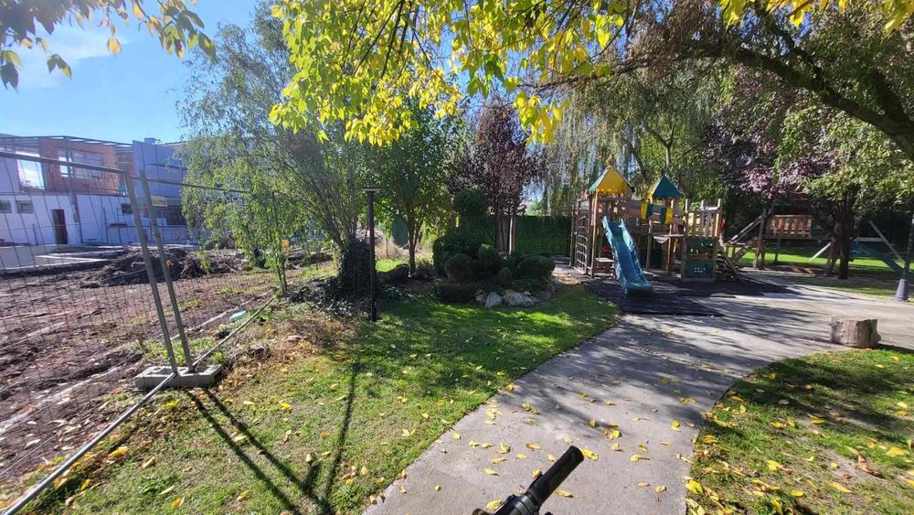 Продава се Къща в с. Радиново, Област Пловдив - 550 кв.м за 1020 €/кв.м - Снимка #9