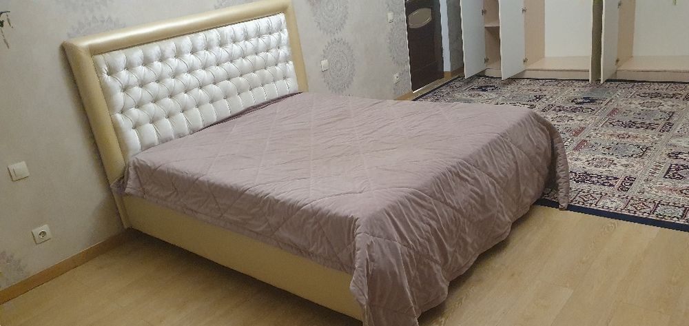 Продается кровать в спальню