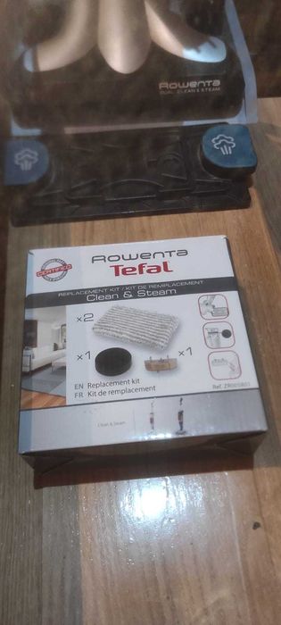 Vand aspirator si aparat de curatat cu abur Rowenta Clean & Steam