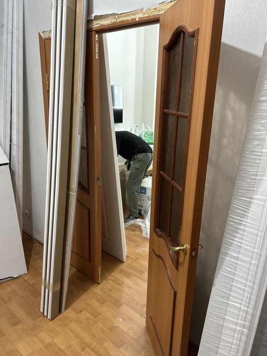 Отдам двери даром срочно самовывоз