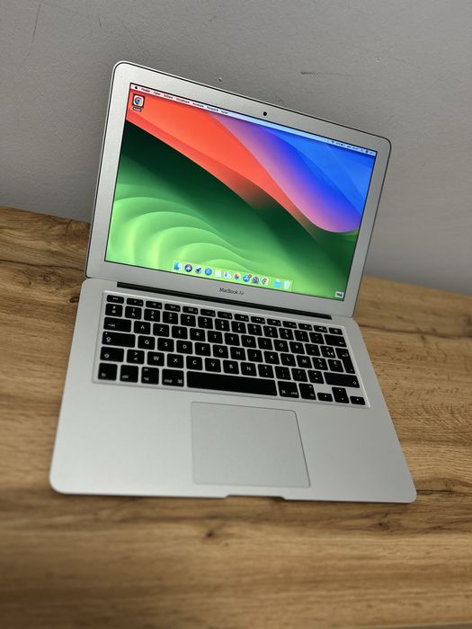Laptop MacBook  i5 bun
