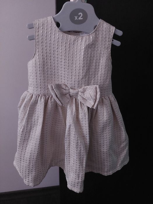 Рокля Carters 12-18 м.