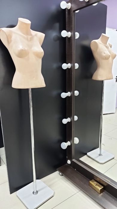 Продам манекены на ножке