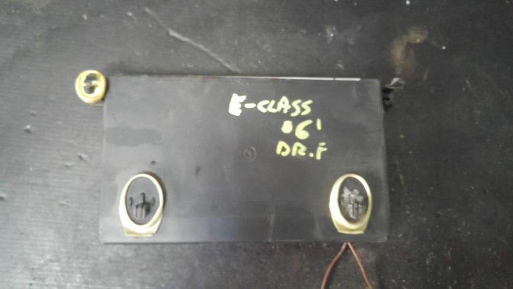 Modul usa dreapta fata mercedes e-class w211 2118701226