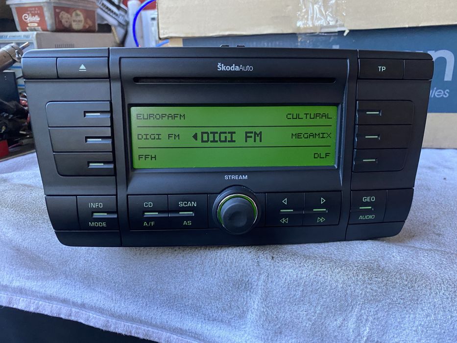 Radio Cd,Aux,Bluetouth Skoda Stream