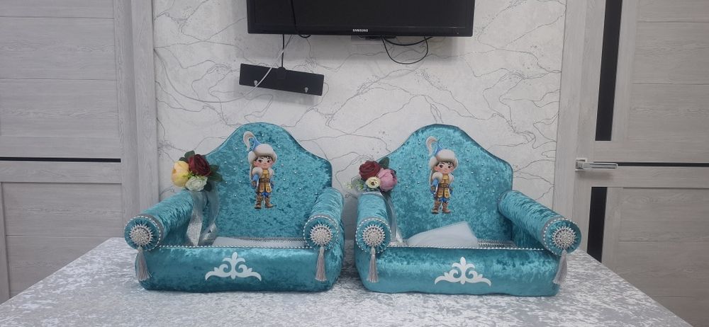 Балалар мерекесіне тойбастар.