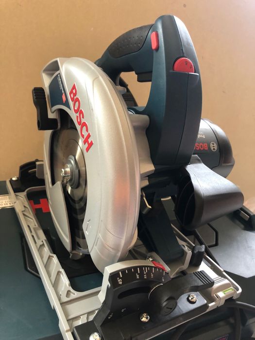 Fierestrau circular Bosch GSK 65 GCE
