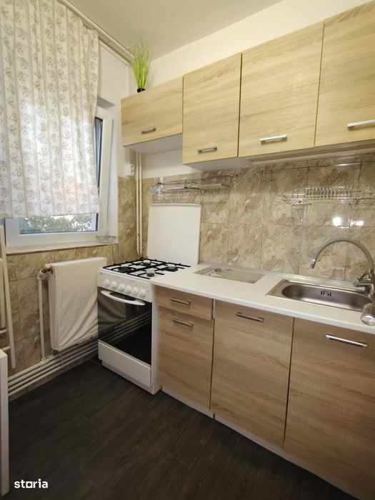 Garsoniera zona Dorobantilor, mobilat utilata.