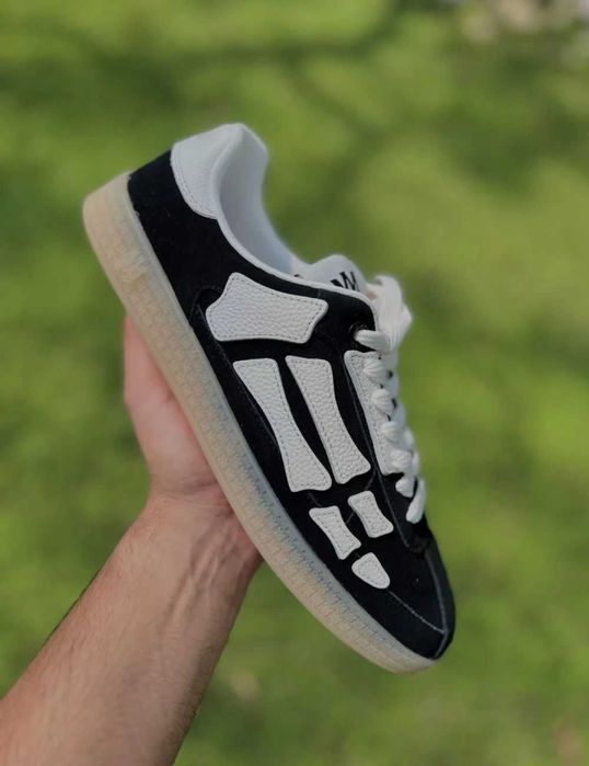Amiri Skel Top Low "Black/White"