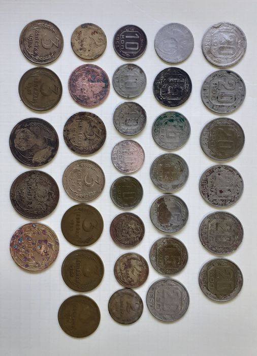 Купюры монеты продам