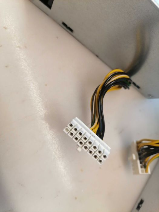 surse pc oem FUJITSU CPB09-045B 250 WATTI  , mufa 16 pin ,functionale