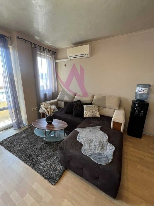 Страхотен двустаен -Колхозен пазар