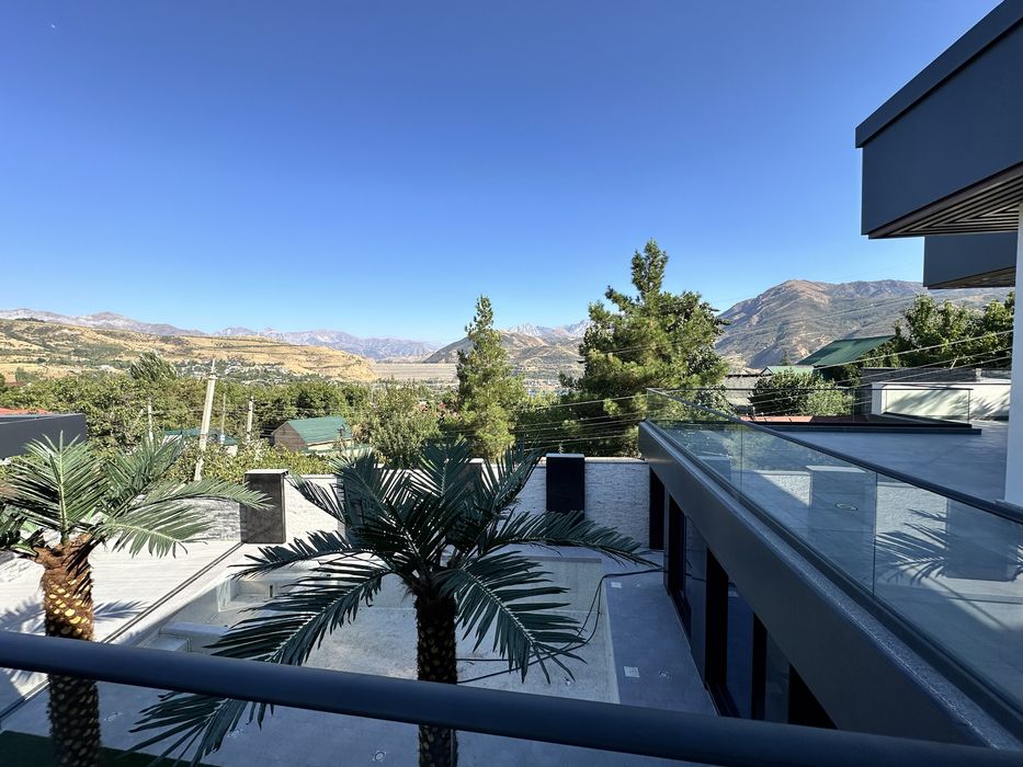 Вилла-дача в чарваке