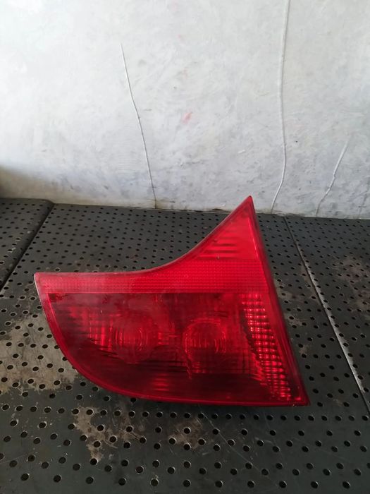 Stop tripla lampa stanga haion audi a4 b7 8e break 8e9945093 484501