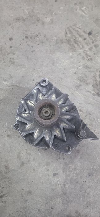 Генератор на машину