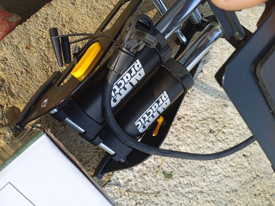 Двуцилиндрова Крачна помпа