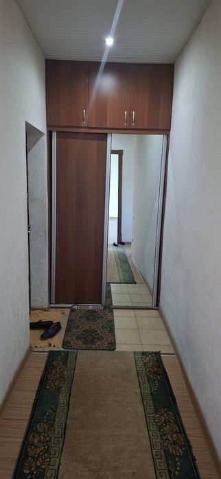 Тинчлик метрога 100 метр 4 хонали квартира оилага