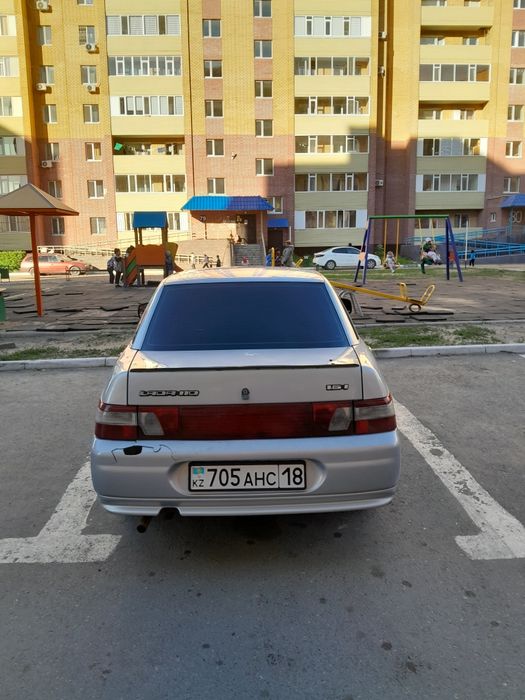 Серый Lada ваз 2110