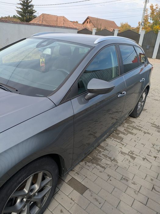 Vand Seat Leon  Culoare gri