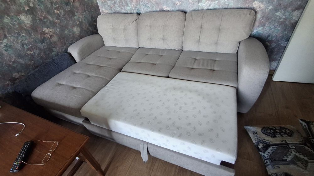 Диван кровать угловой