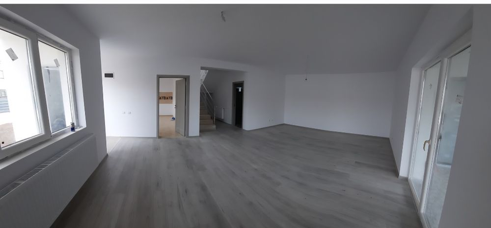 PROPRIETAR! Casa/Vila 4 camere 2 bai 175mp in Bâcu langa Dragomiresti