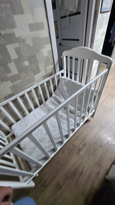 Продадим детскую кроватку