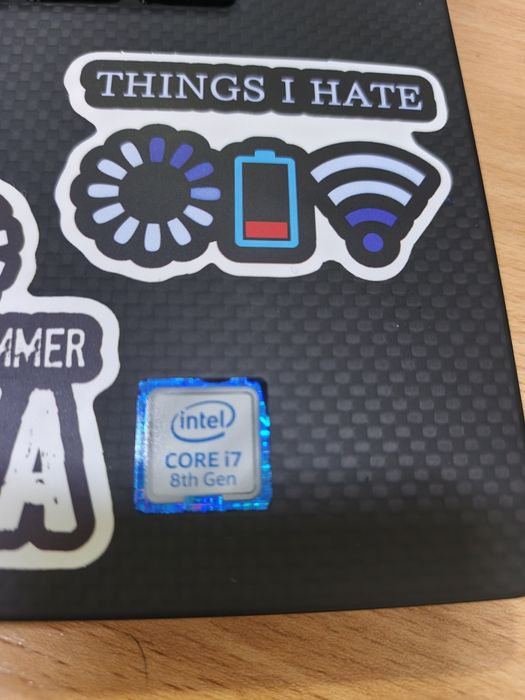 Dell notebook sotiladi i7 8850h  1tr, 16 oprativka