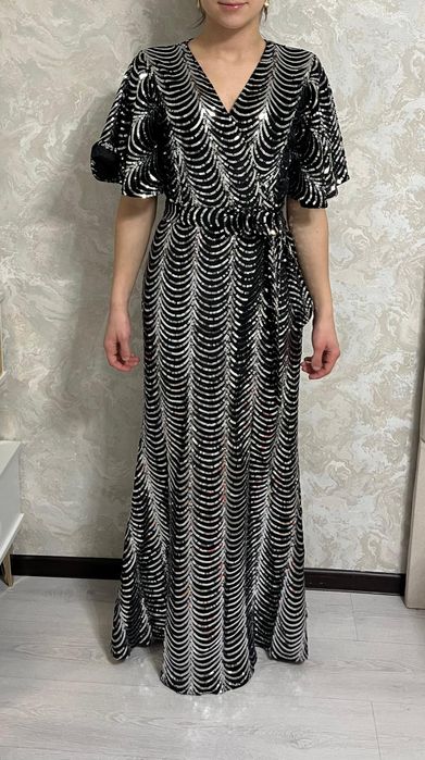 Платья вечерние размеры разные