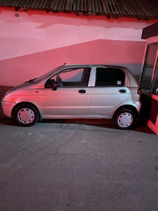 Matiz sotiladi mx