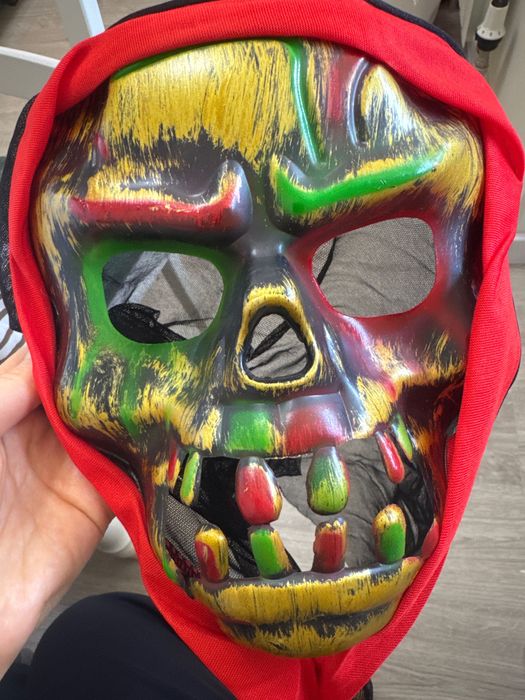 Маска карнавальная