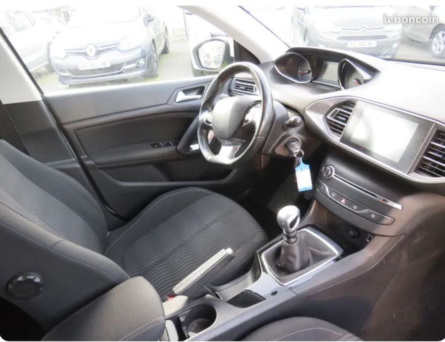 Коли под наем/Rent a Car/