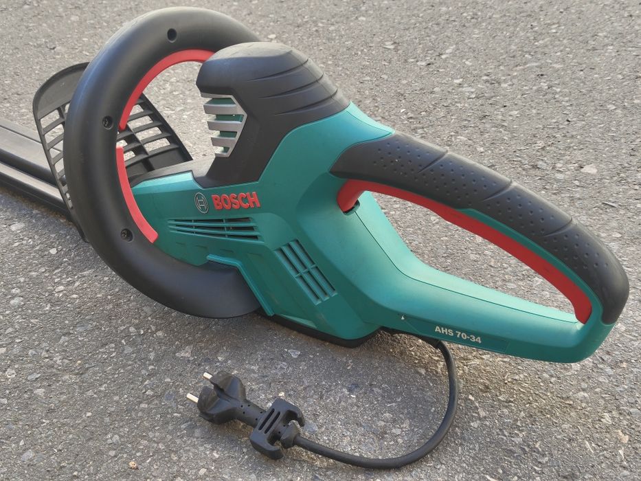 Храсторез Bosch AHS 70-34 700W