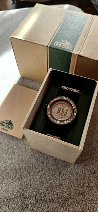 Vând ceas outdoor casio pro treck 330 nou