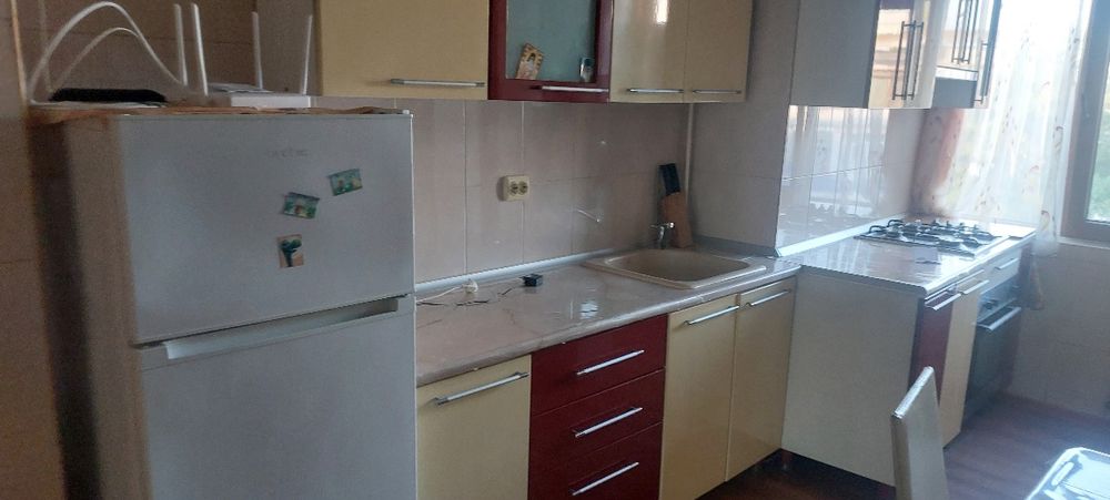 Închiriez apartament 2 camere