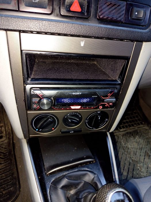 Volkswagen Bora 1.6 benzina