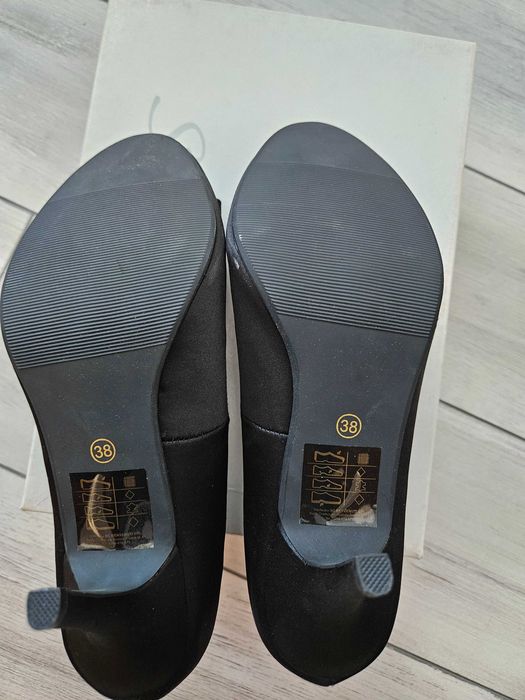 Pantofi cu interior piele, 37